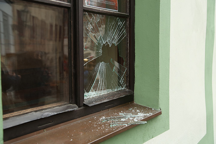 A2B Glass are able to board up broken windows while they are being repaired in Newark On Trent.